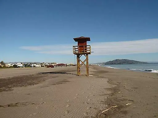 Bahia De Vera Estudio Apartment
